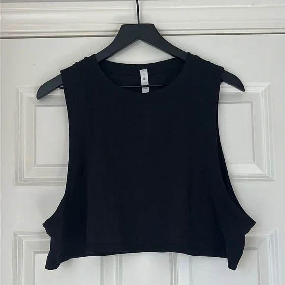 lululemon athletica Black Sleeveless Crop Top - Picture 1 of 4